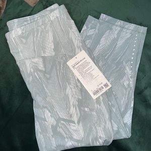 Lululemon swift speed HR crop 21”